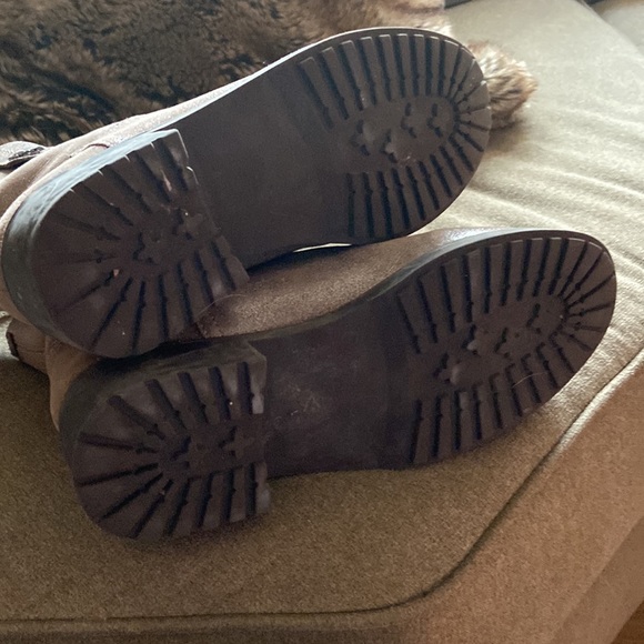 Tory booties